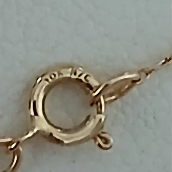 10K Yellow Gold Diamond necklace